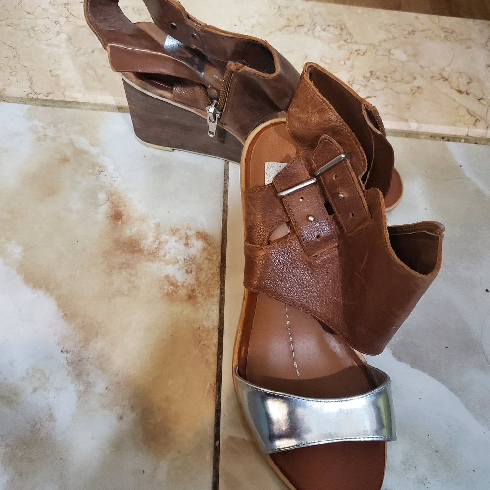 Dolce vita wedge sandal